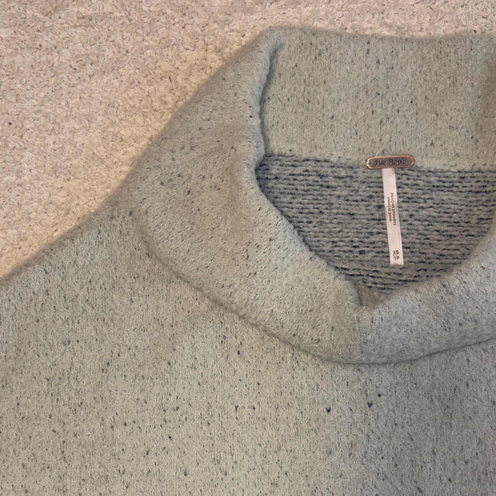 NWT Free People San Vincente Pullover Sweater in Silver Sapphire - Picture 4 of 6